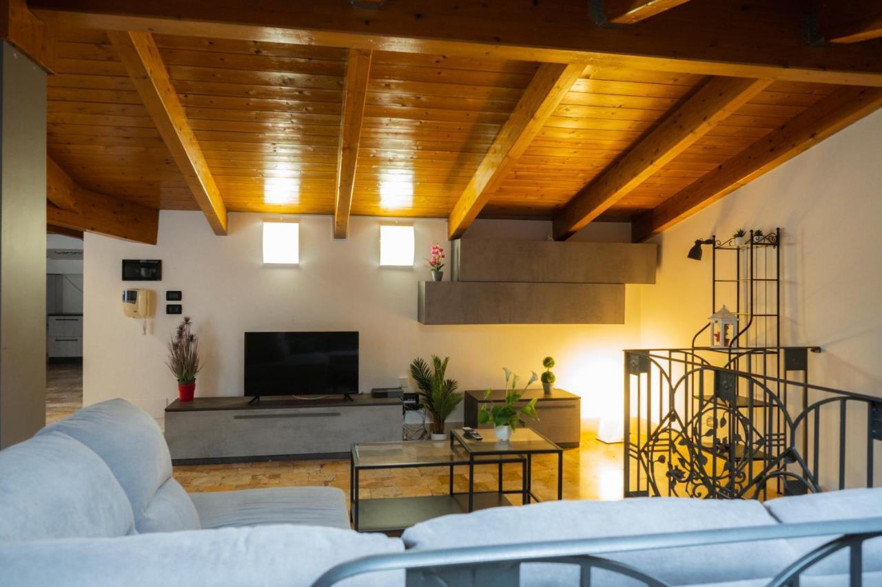 B&B Palazzo Storico Di Nicola Pescara Kültér fotó