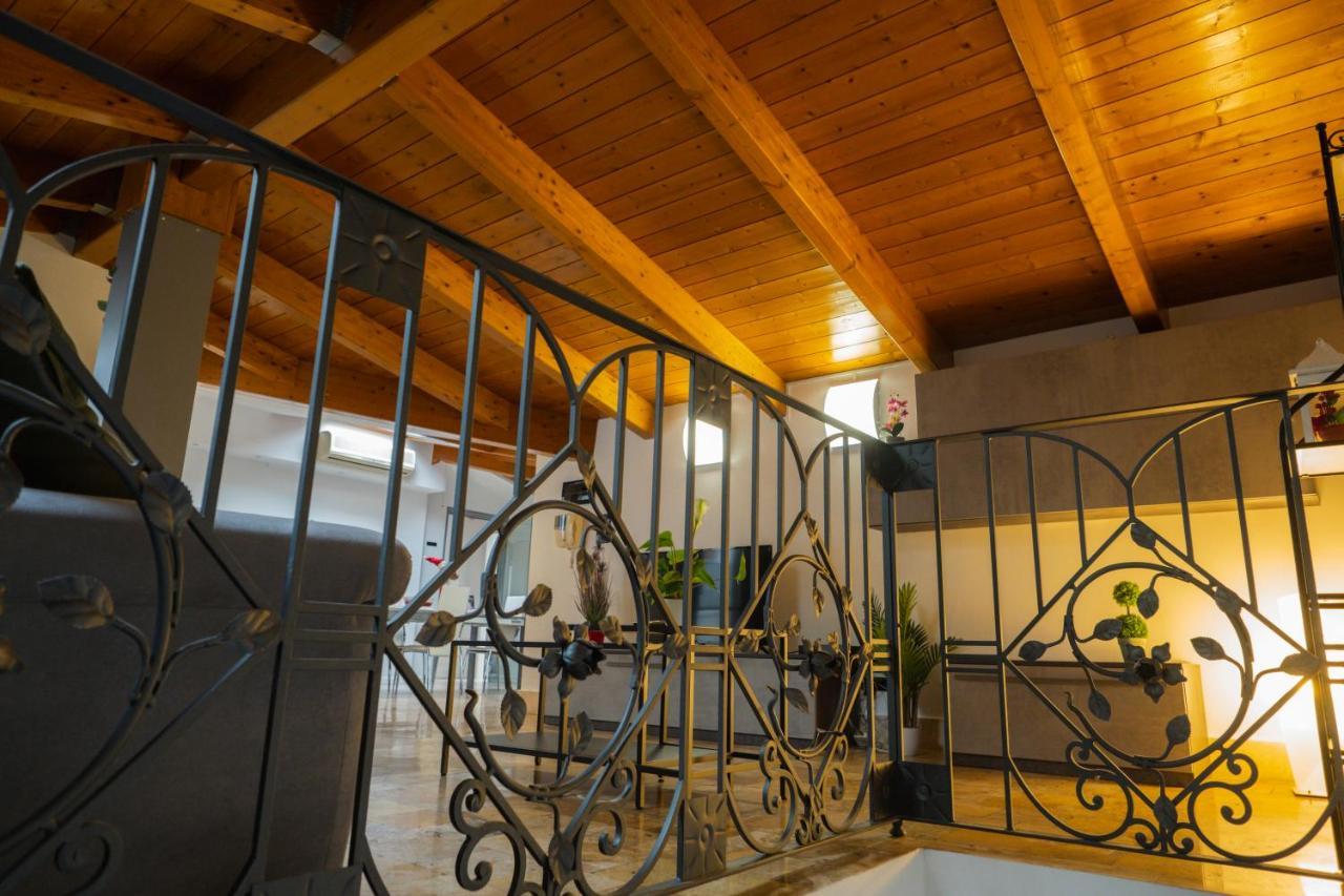 B&B Palazzo Storico Di Nicola Pescara Kültér fotó