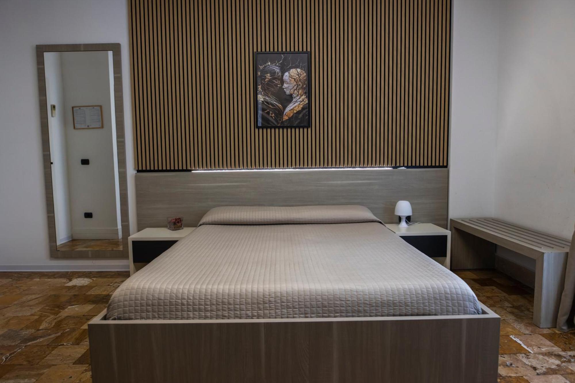 B&B Palazzo Storico Di Nicola Pescara Kültér fotó